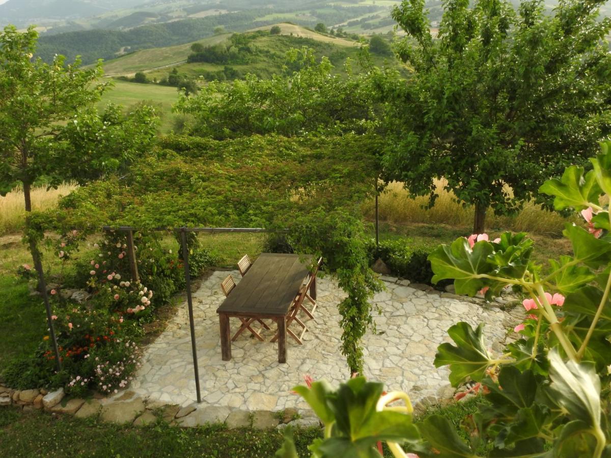 Casale Le Fontanelle Hotel Monte Grimano Terme Екстериор снимка